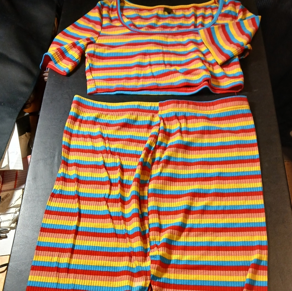 Shein Women's Stripe Size L Outfit Crop Top And Dress Bottom